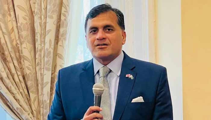 برطانیہ میں پاکستان کے ہائی کمشنر ڈاکٹر محمد فیصل ۔ فوٹو فائل