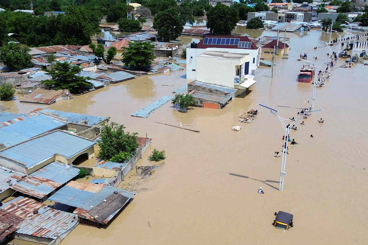 Nigeria floods claim 115 lives, death toll to rise as rescue effort continues