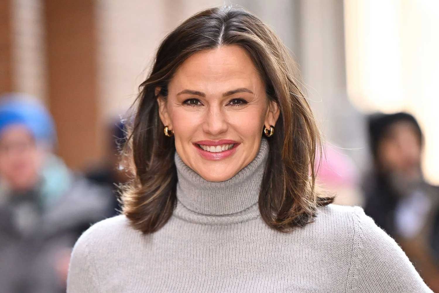 Jennifer Garner playfully reveals how it feels to be angry at ‘old age’
