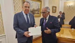 طارق فاطمی کی روسی وزیر خارجہ سے ملاقات، وزیراعظم کا خط پہنچایا