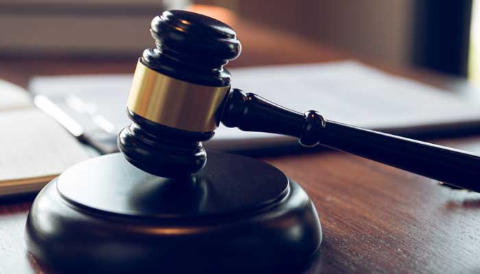 برطانیہ: بیوی کو چاقو مار کر قتل کرنے والے شوہر کا عدالت میں اعتراف جرم