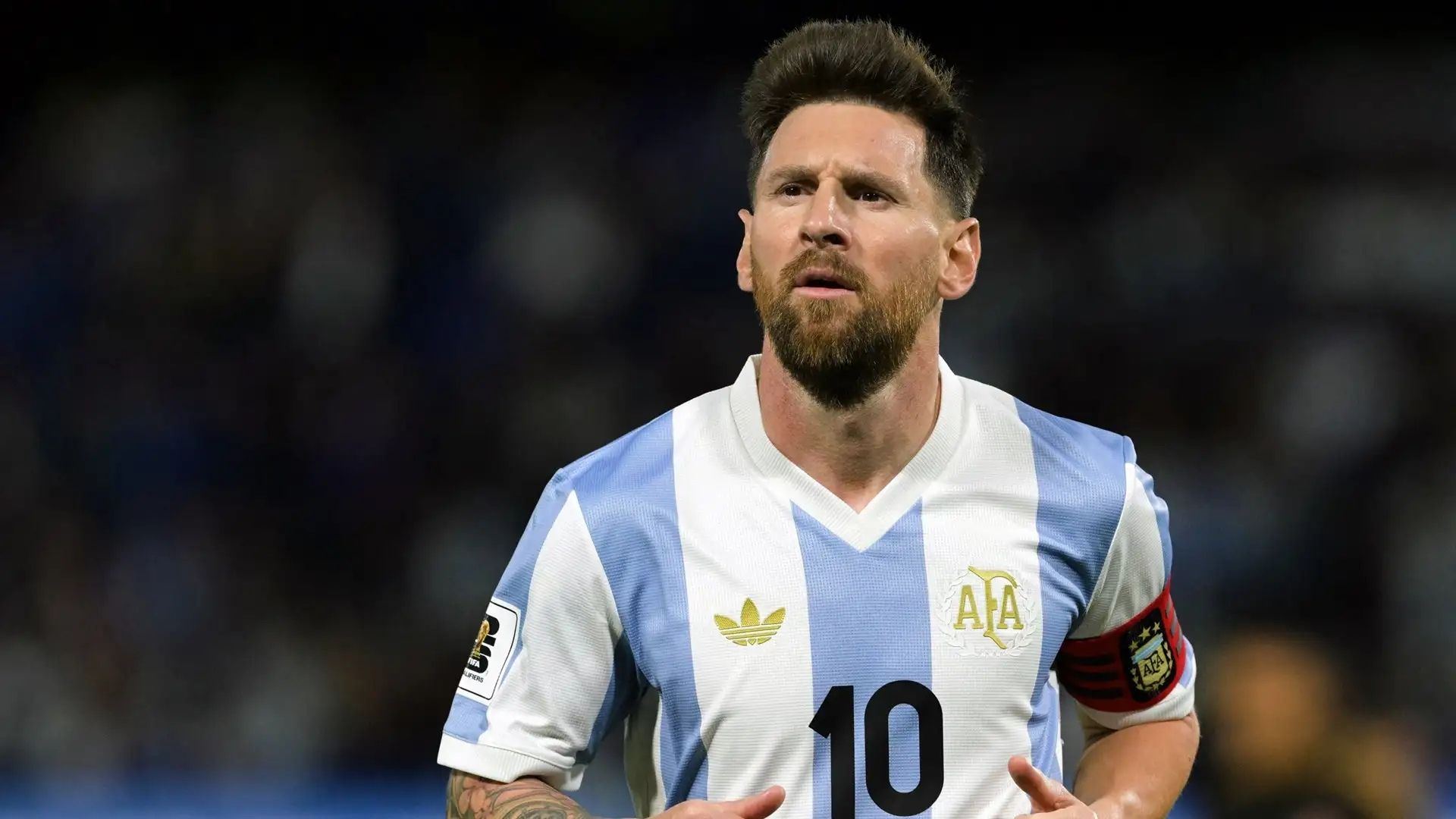 Lionel Messi returns to Argentina ahead of World Cup Qualifiers, sparks frenzy