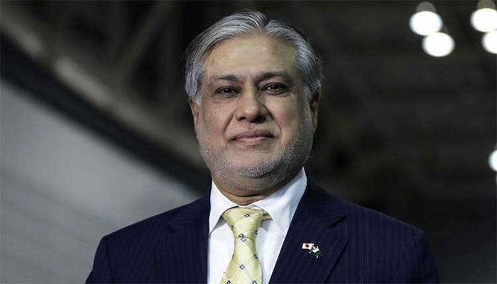 اسحاق ڈار—فائل فوٹو