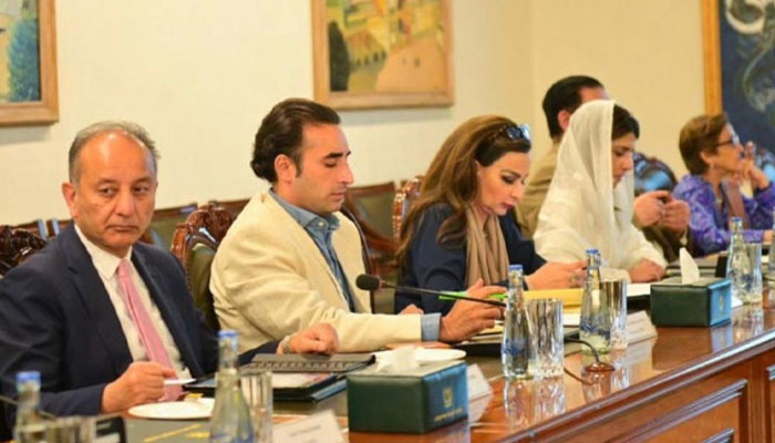 پاکستانی اعلیٰ سطح وفد برطانیہ میں مسئلہ کشمیر کے حل پر بات کرے گا