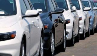 حکومت کا پرانی گاڑیاں سستی کرنے پر غور