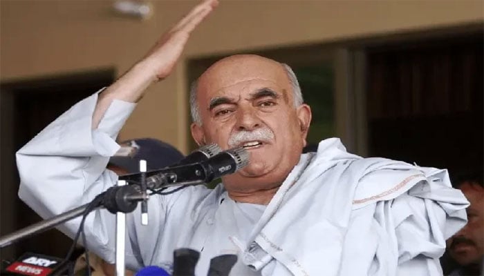 محمود خان اچکزئی —فائل فوٹو