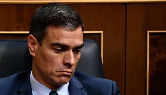 Spanish PM Sánchez apologizes to nation for corruption involving close aide