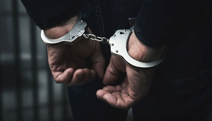 کراچی: موسیٰ کالونی سے ٹارگٹ کلنگ اور منشیات فروشی میں ملوث ملزم گرفتار