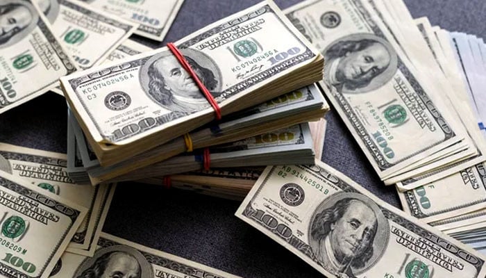 مرنے کے 16 سال بعد 600 ملین ڈالرز کمانے والی شوبز شخصیت کون؟