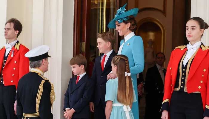 Princess Charlotte, Kate Middleton exude Cinderella vibes at Trooping the Colour