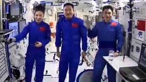 A glass of water in Tiangong Space Station
