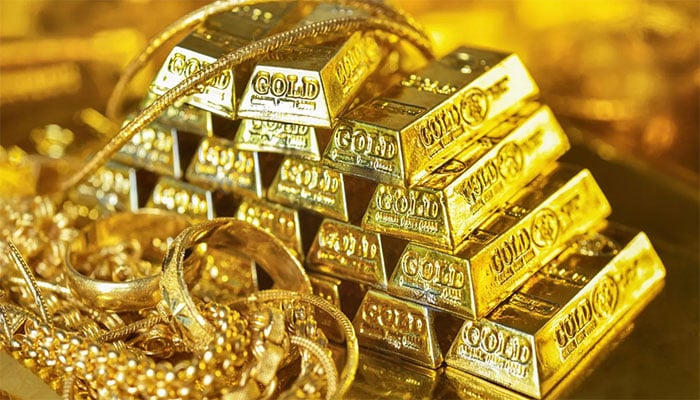 ملک میں سونے کی فی تولہ قیمت میں  2 ہزار 245 روپے کی کمی