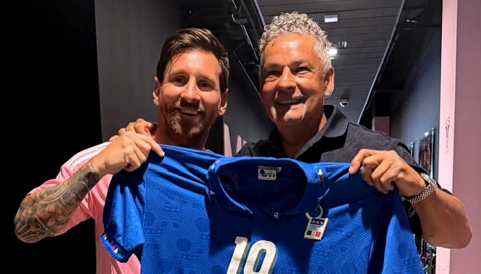 Lionel Messi wins praise from Roberto Baggio after receiving ‘special gift’