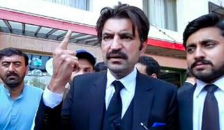 بانی پی ٹی آئی نے مشرق وسطیٰ میں صیہونی طاقت کی مذمّت کی ہے، شیر افضل مروت