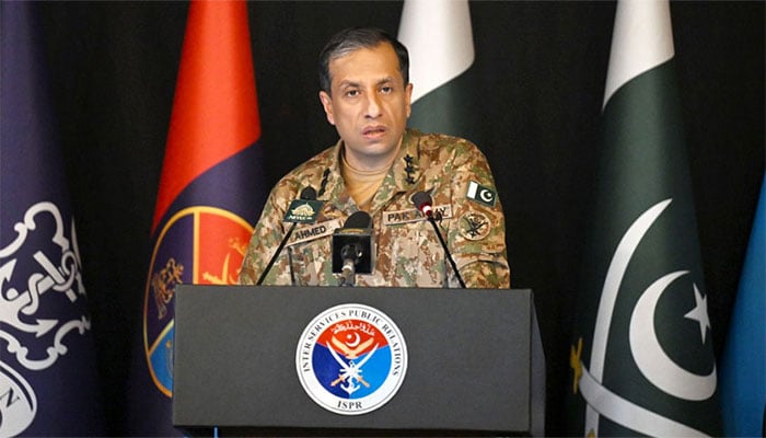 لیفٹیننٹ جنرل احمد شریف چوہدری : فائل فوٹو