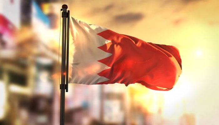 قطر پر ایرانی حملے کے بعد بحرین کی فضائی حدود بند، سائرن بجنے لگے