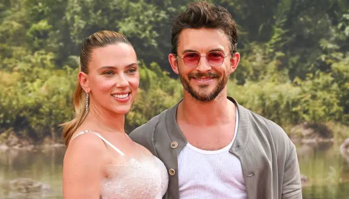 Jonathan Bailey breaks silence on kissing Scarlett Johansson