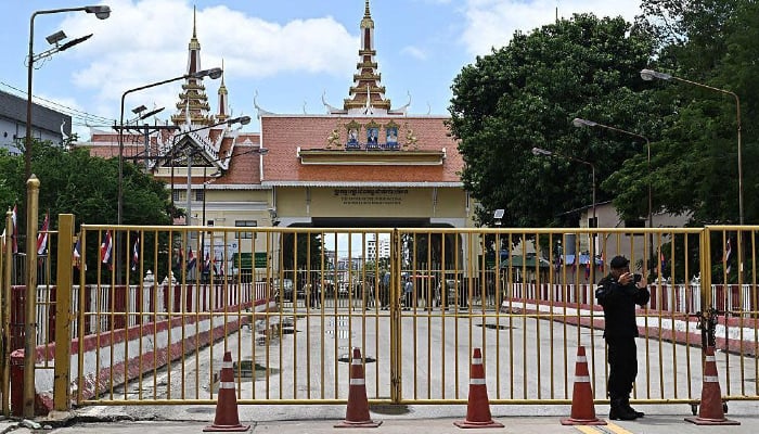 Thailand bans tourists from visiting Cambodia amid ongoing border dispute
