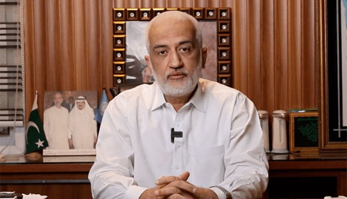 صارم برنی—فائل فوٹو