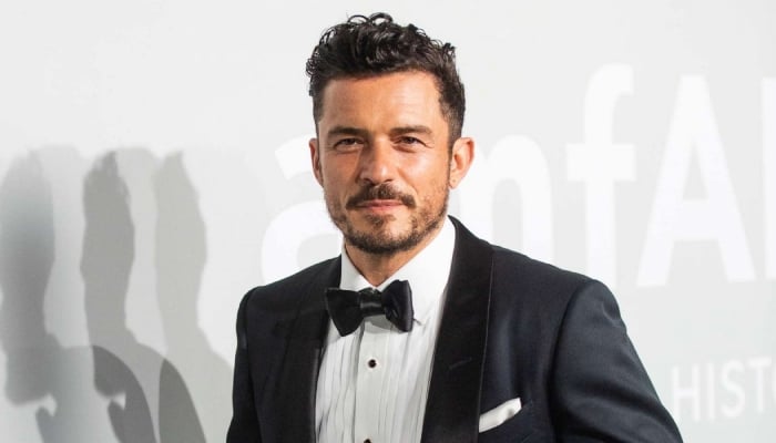 Orlando Bloom enjoys Jeff Bezos, Laurens pre-wedding bash with mystery girl