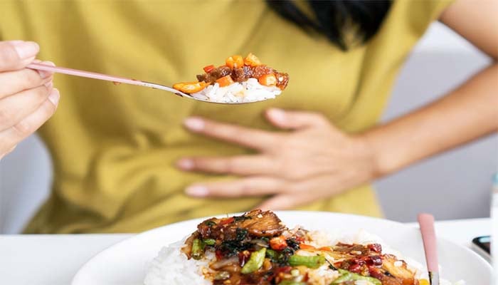 Do spicy foods pose significant health risks? Risks and benefits