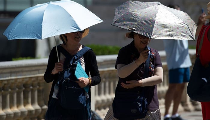 UK braces for sizzling weekend as amber heat health alert issued for four days