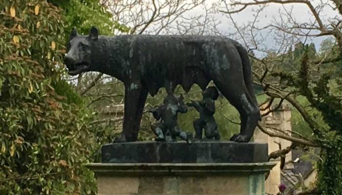Statue heist at Iford Manor: Police arrest two after Grade I garden theft