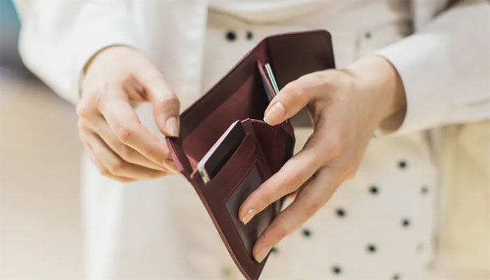 بار بار بینک کارڈز یا پن ری سیٹنگ کی درخواست ڈیمینشیا کی ابتدائی علامات ہوتی ہیں، محققین