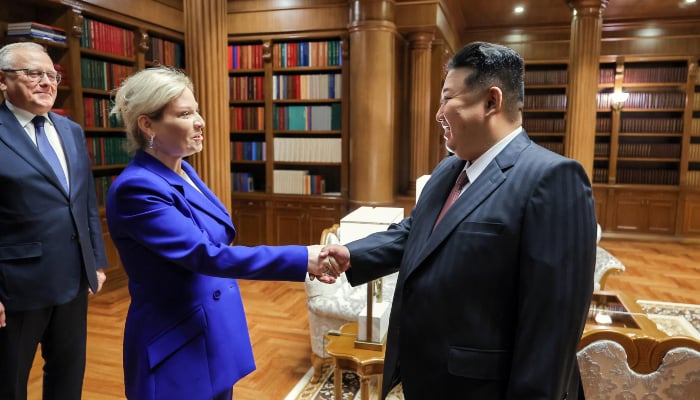 Kim Jong-un meets Russian Culture Minister Lyubimova to boost cooperation