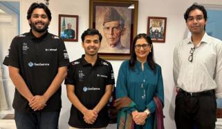 پاکستانی طلبہ نے منیلا میں مصنوعی ذہانت کے بہترین استعمال پر ایوارڈ حاصل کرلیا