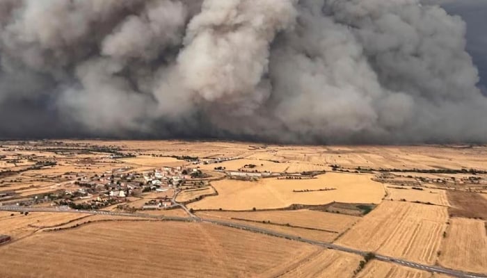 Europe heat wave turns deadly: Wildfire kills 2 in Spain