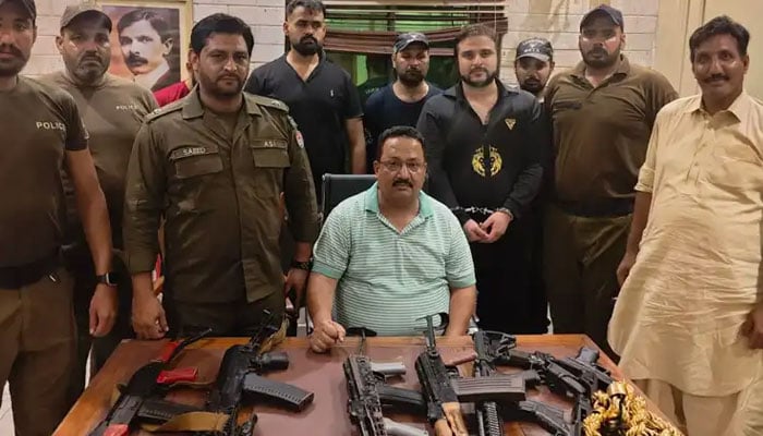فوٹو بشکریہ سوشل میڈیا