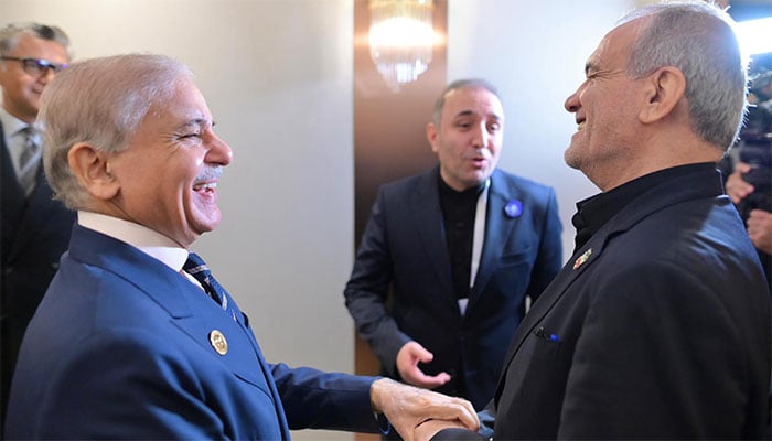 وزیراعظم نے ایران کے خلاف اسرائیلی جارحیت کے تناظر میں علاقائی صورتحال پر تبادلہ خیال کیا، فوٹو پی آئی ڈی