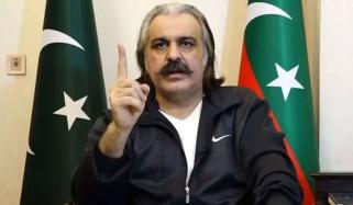 ’امیر مقام کا ہوٹل مکمل نہیں گراؤں گا‘