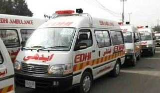 مظفرگڑھ: تیز رفتار ٹرالر اور بس آپس میں ٹکرا گئے، 6 افراد جاں بحق