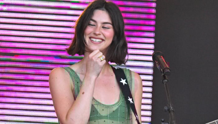 Gracie Abrams drops exclusive photos from London concert with moving note