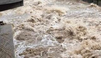 سندھ، پنجاب اور بلوچستان کے مختلف علاقوں میں بارش سے ندی نالوں میں طغیانی
