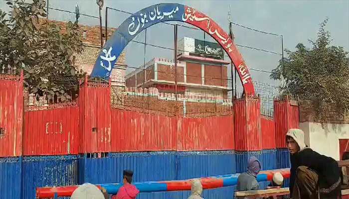 بنوں: تھانے اور ایک گھر پر مسلح افراد کا ڈرون حملہ، خاتون جاں بحق