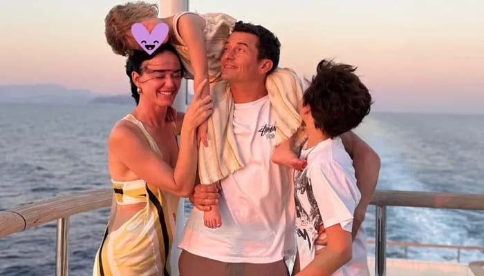 Orlando Bloom shares rare glimpse of their blended family