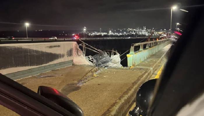 Delaware Memorial Bridge accident sparks major rescue after truck plunges into river