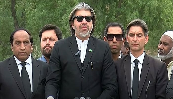 علی محمد خان : فائل فوٹو