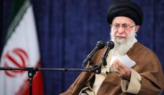  قطر میں امریکی اڈوں پر حملہ معمولی واقعہ نہیں تھا: آیت اللّٰہ علی خامنہ ای