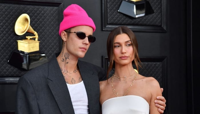 Justin Bieber, Hailey celebrate release of Swag with romantic date night