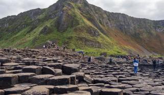  آئرلینڈ: سکوں کے استعمال سے خوش قسمتی کی علامت سمجھے جانیوالے سیاحتی مقام کو نقصان