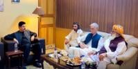 کے پی، سیاسی تبدیلی کے لیے اپوزیشن کی مشاورت