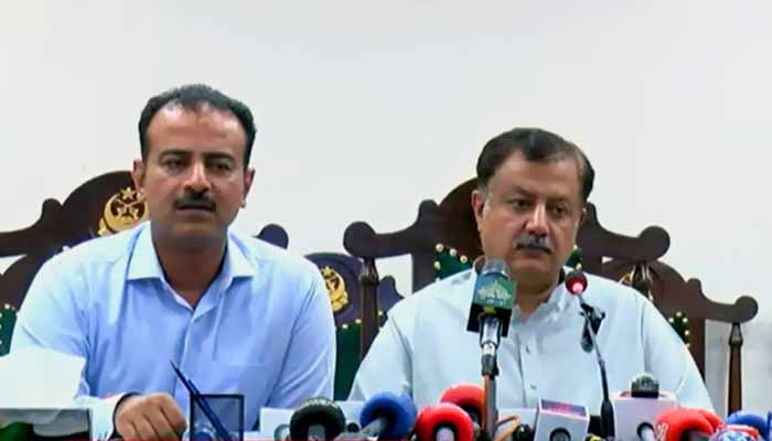 ڈی آئی جی سی ٹی ڈی کوئٹہ اعتزاز گورایہ اور ترجمان حکومتِ بلوچستان شاہد رند کی پریس کانفرنس—’جیو نیوز‘ گریب