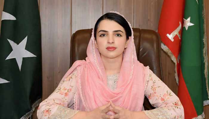 پی ٹی آئی رہنما مشال یوسفزئی ۔ فوٹو فائل