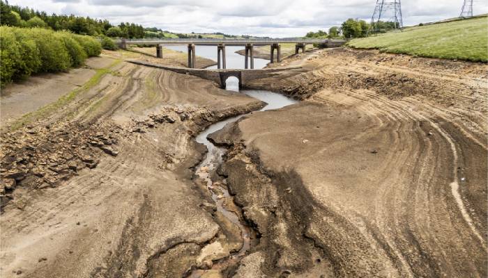 UK drought declared in Midlands as hosepipe bans loom