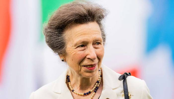 Princess Anne beams as she accepts new honour at University of Huddersfield