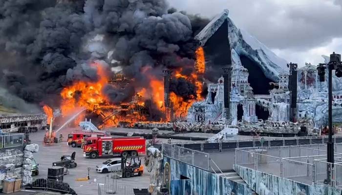 Tomorrowland organisers vow to continue festival despite stage fire
